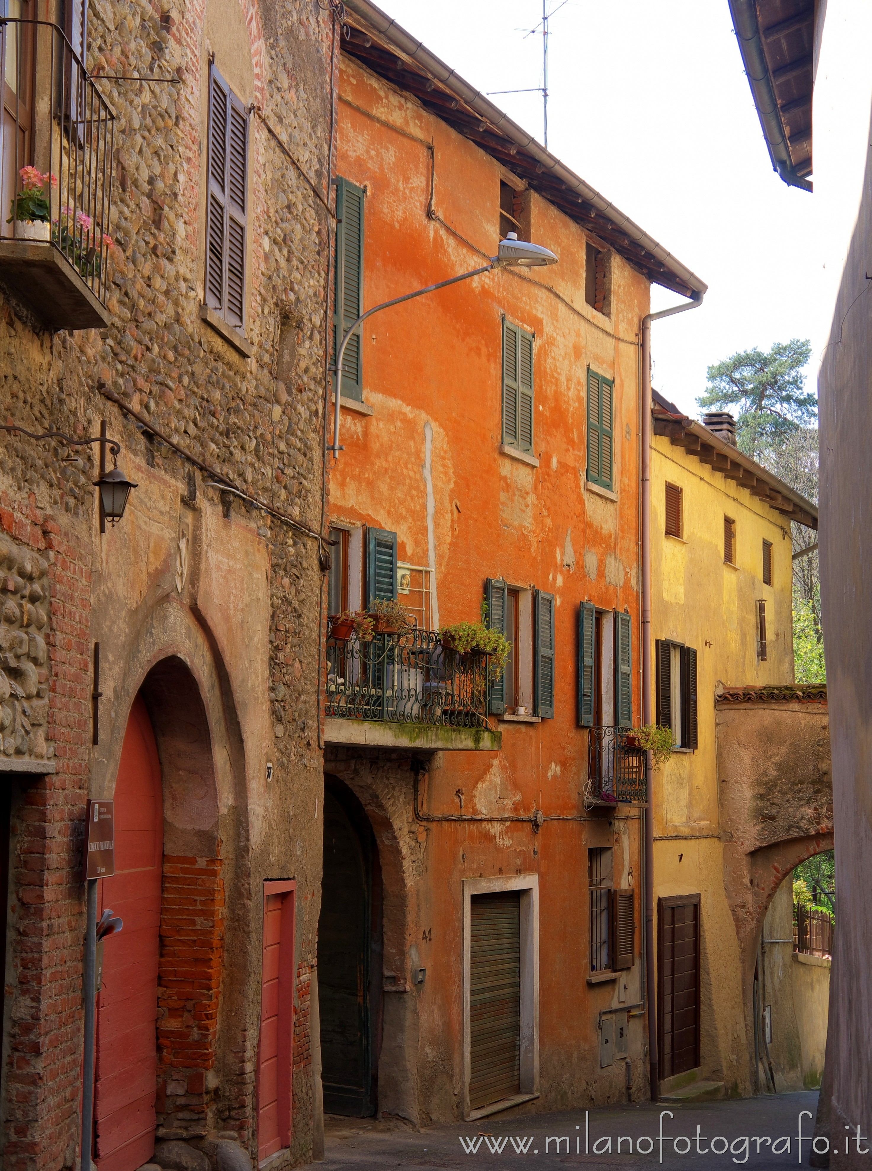 Castiglione Olona (Varese) - Vecchie case del borgo